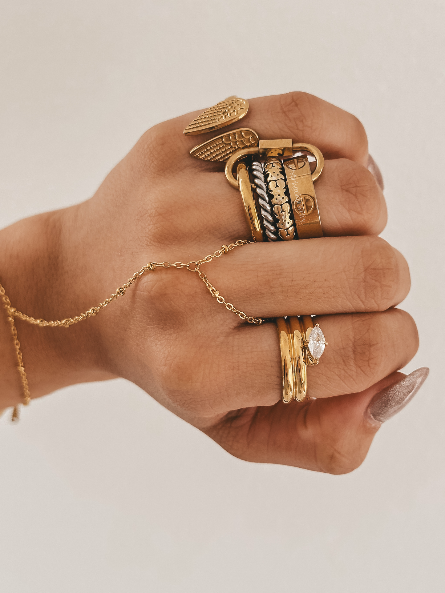 Carabiner Link for Ring Stacking