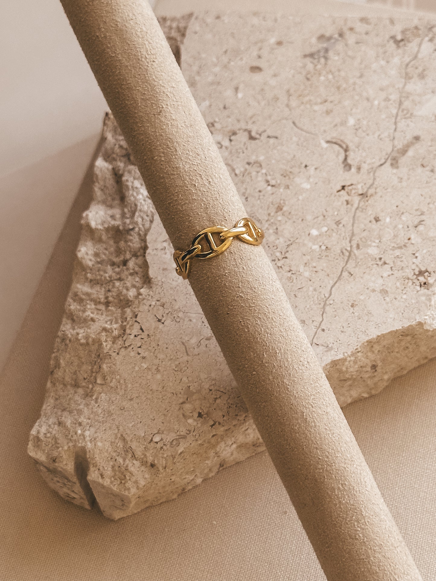 Carols Tab Ring