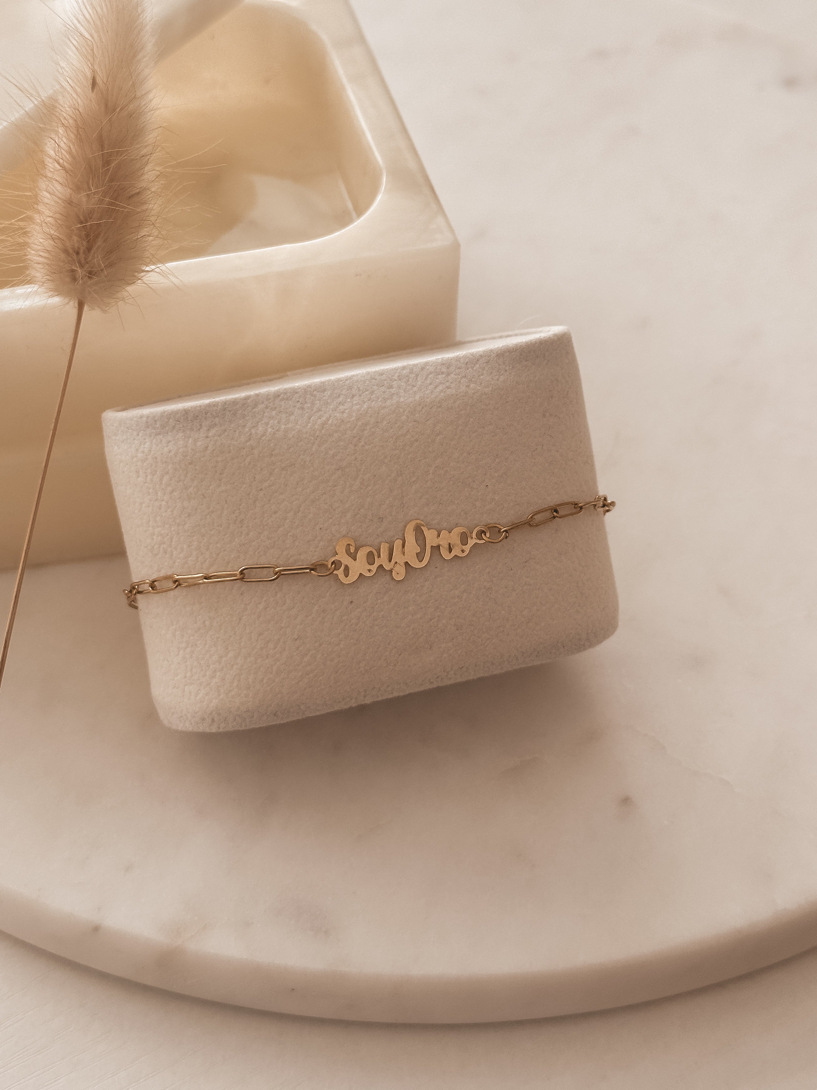 Soy Oro Clip Bracelet