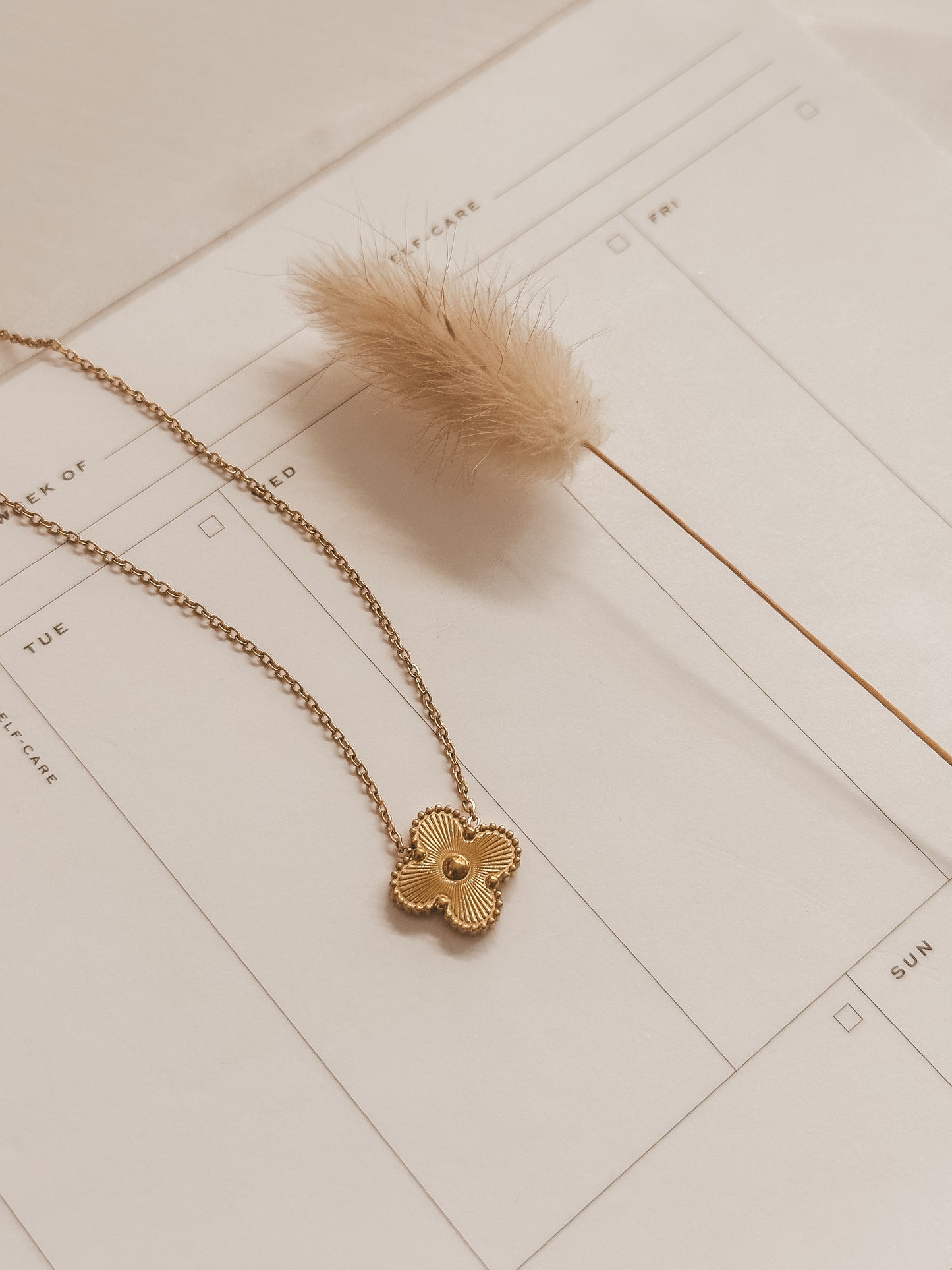 Clover Necklace | Gold