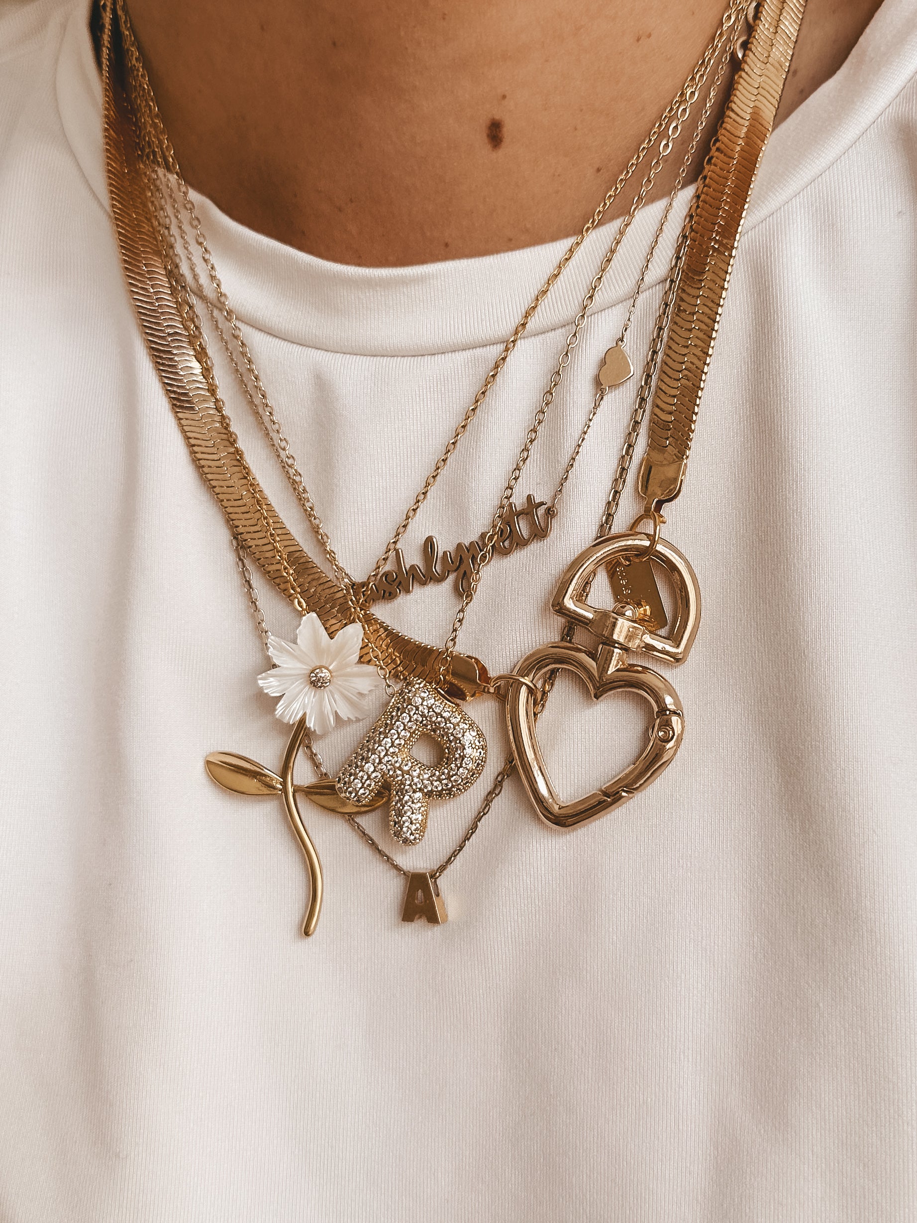 Bubble Initial Necklace | 𝑷𝒓𝒆-𝒐𝒓𝒅𝒆𝒓