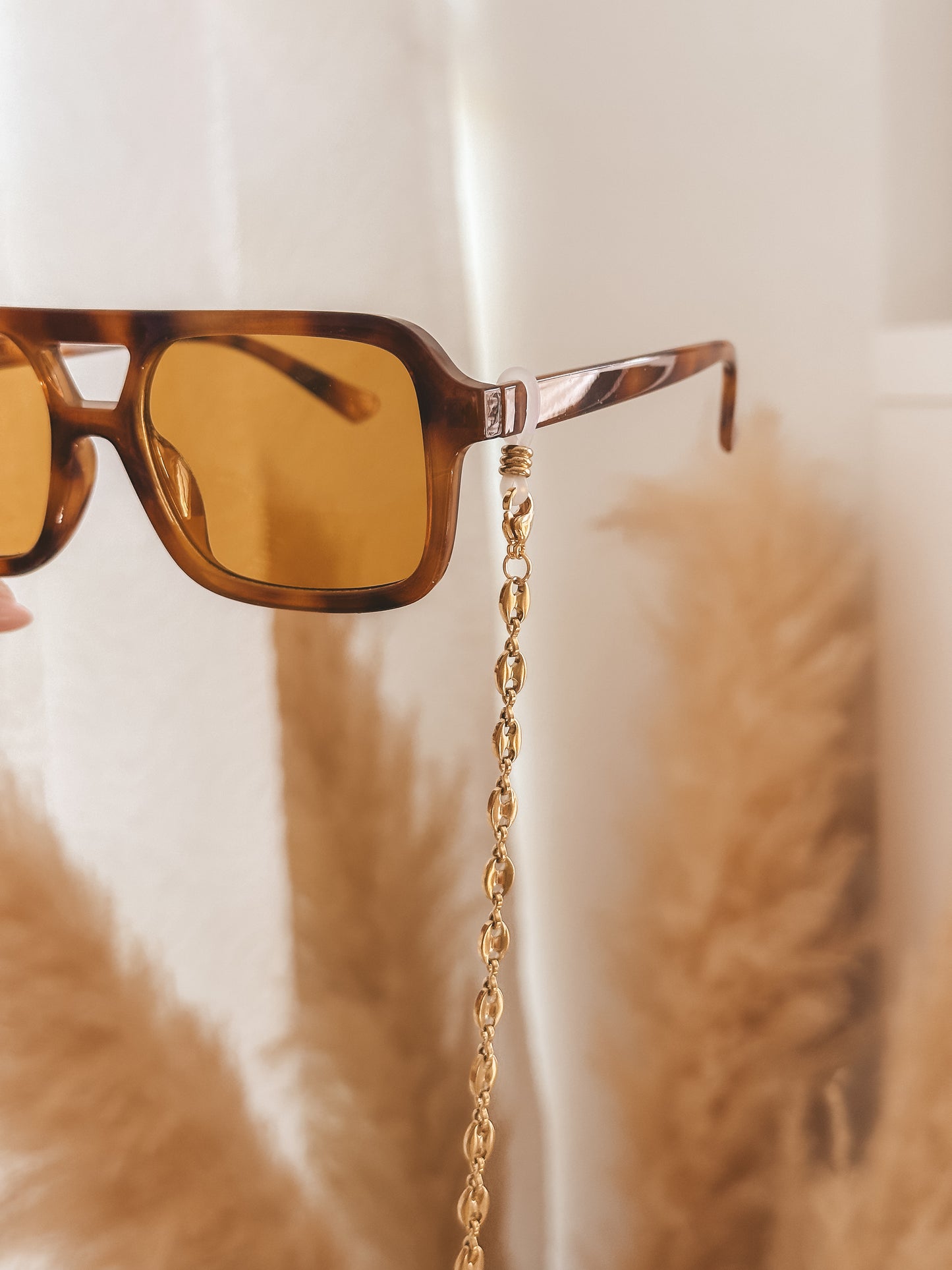 Golden Tab Sunglasses Chain