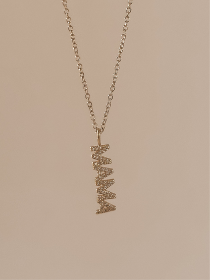 Mamá Word Necklace