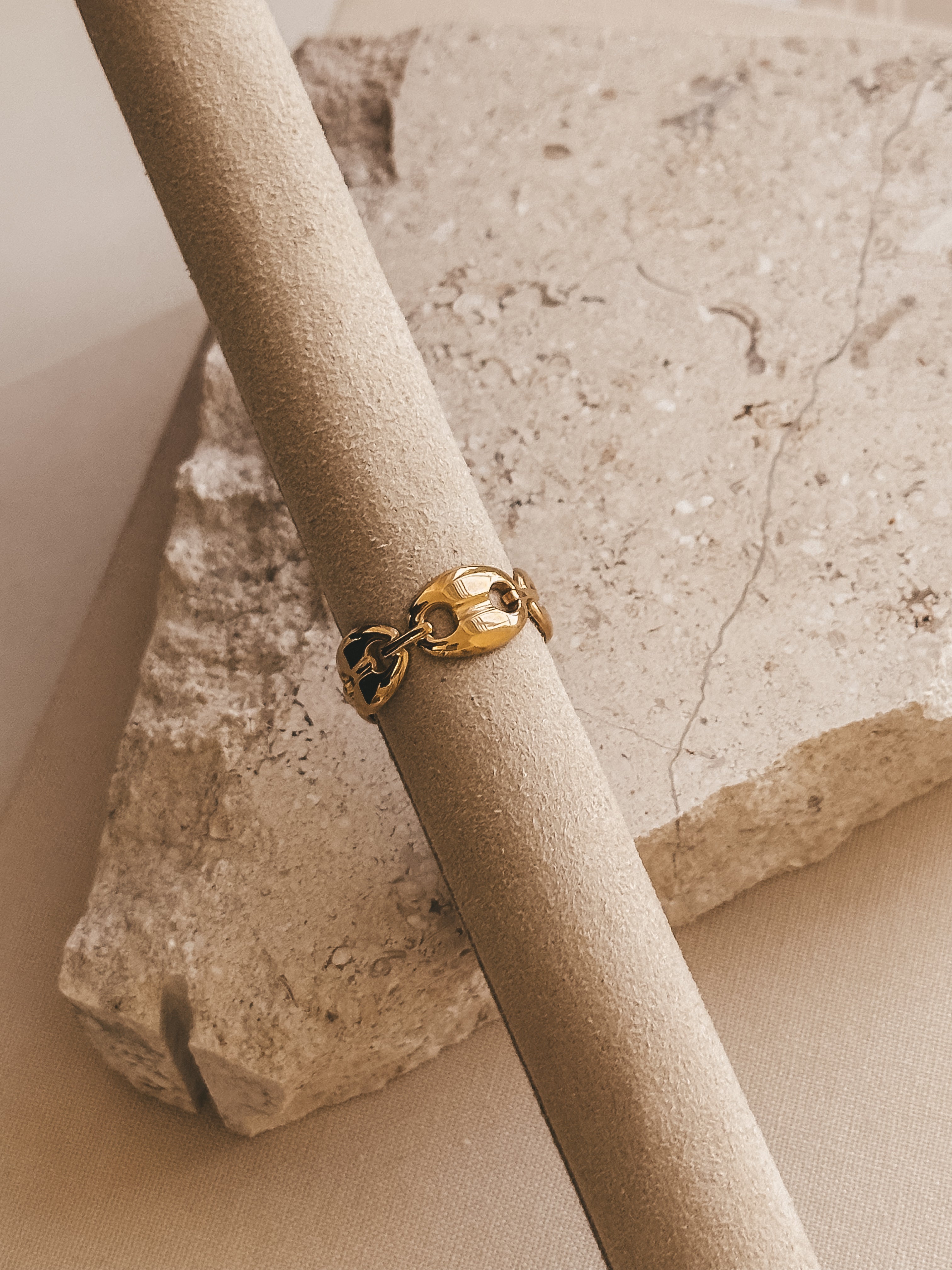 Britney Tab Ring