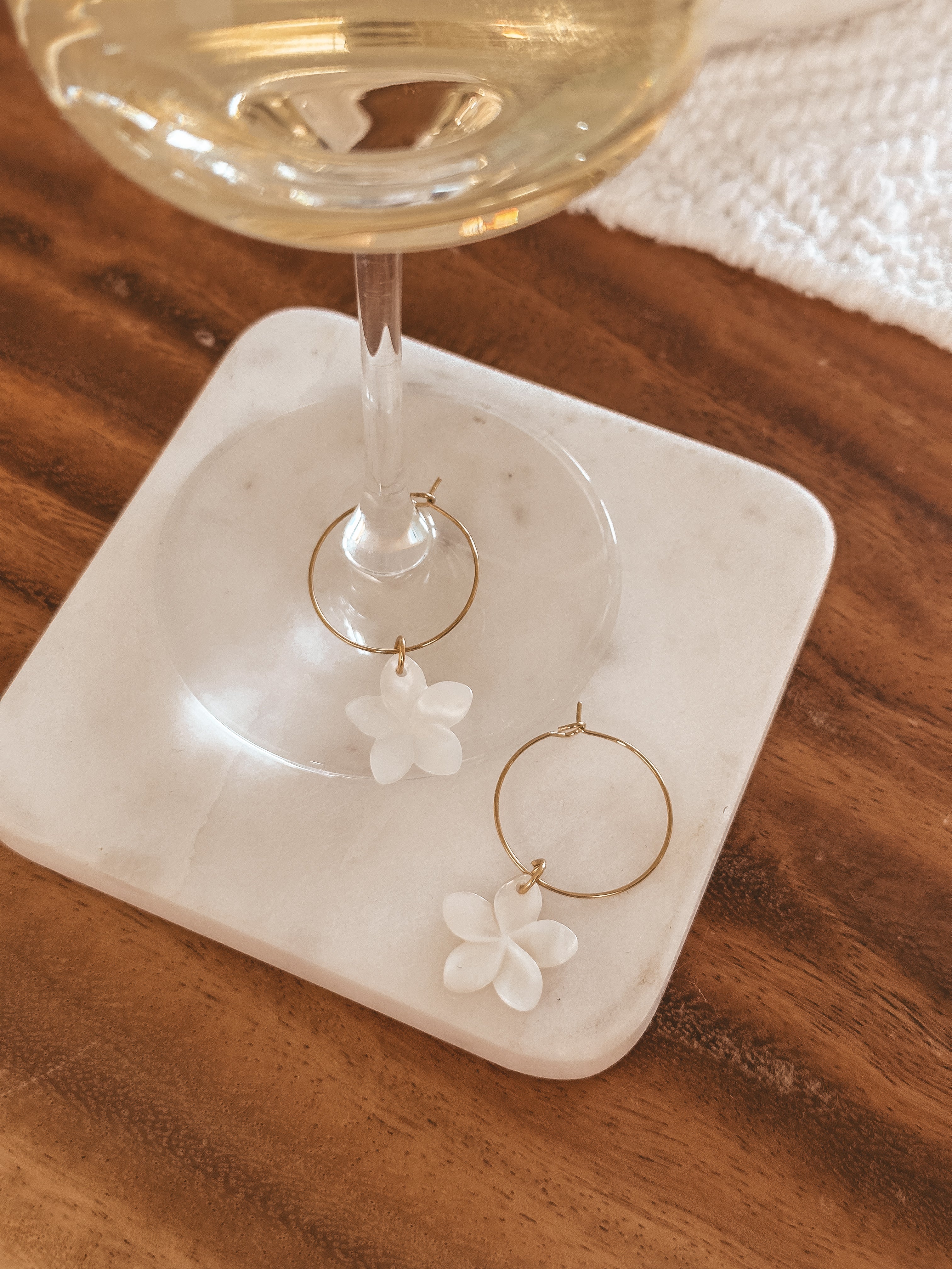 Beach Flower - Wine Glass Charm