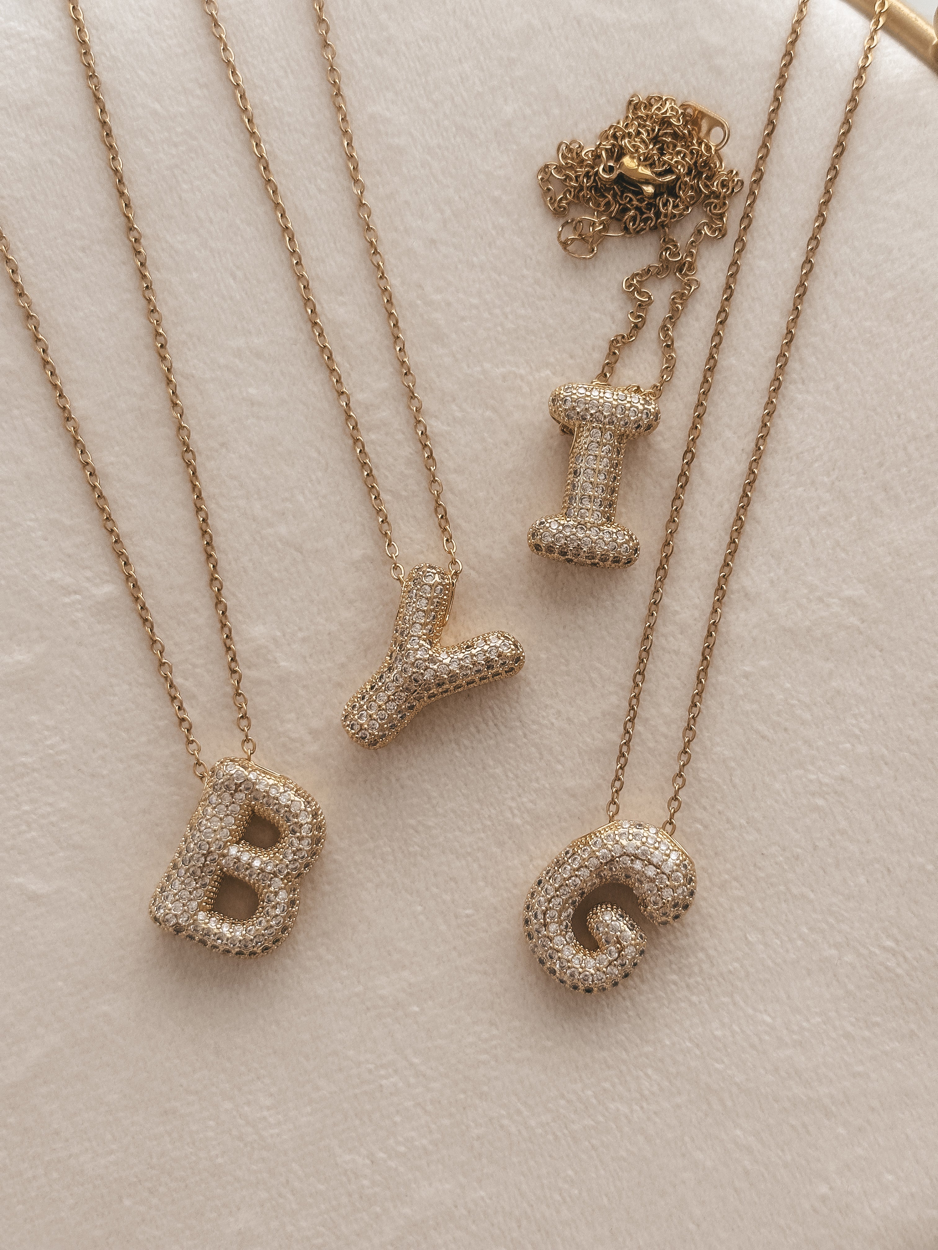 Bubble Initial Necklace | 𝑷𝒓𝒆-𝒐𝒓𝒅𝒆𝒓