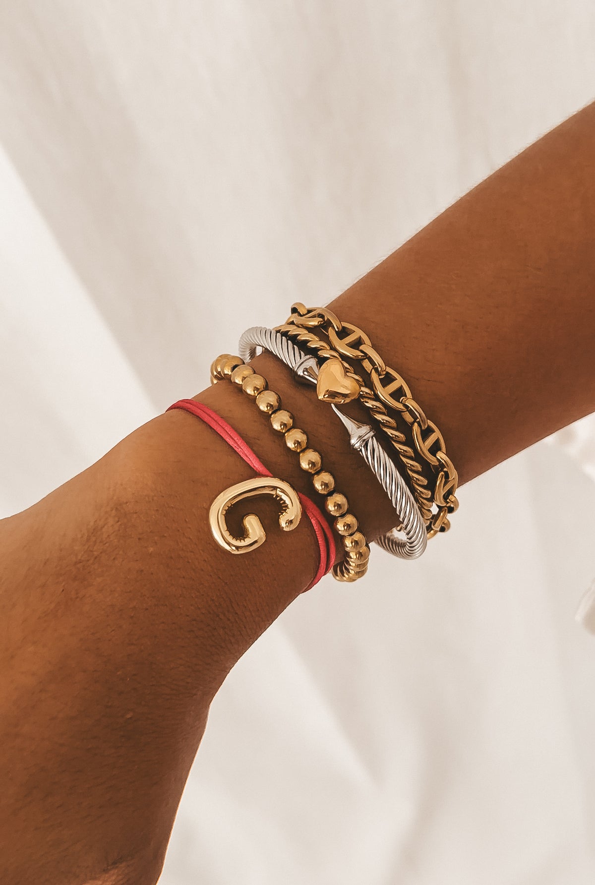 Hilo Fuschia | Bubble Initial Bracelet