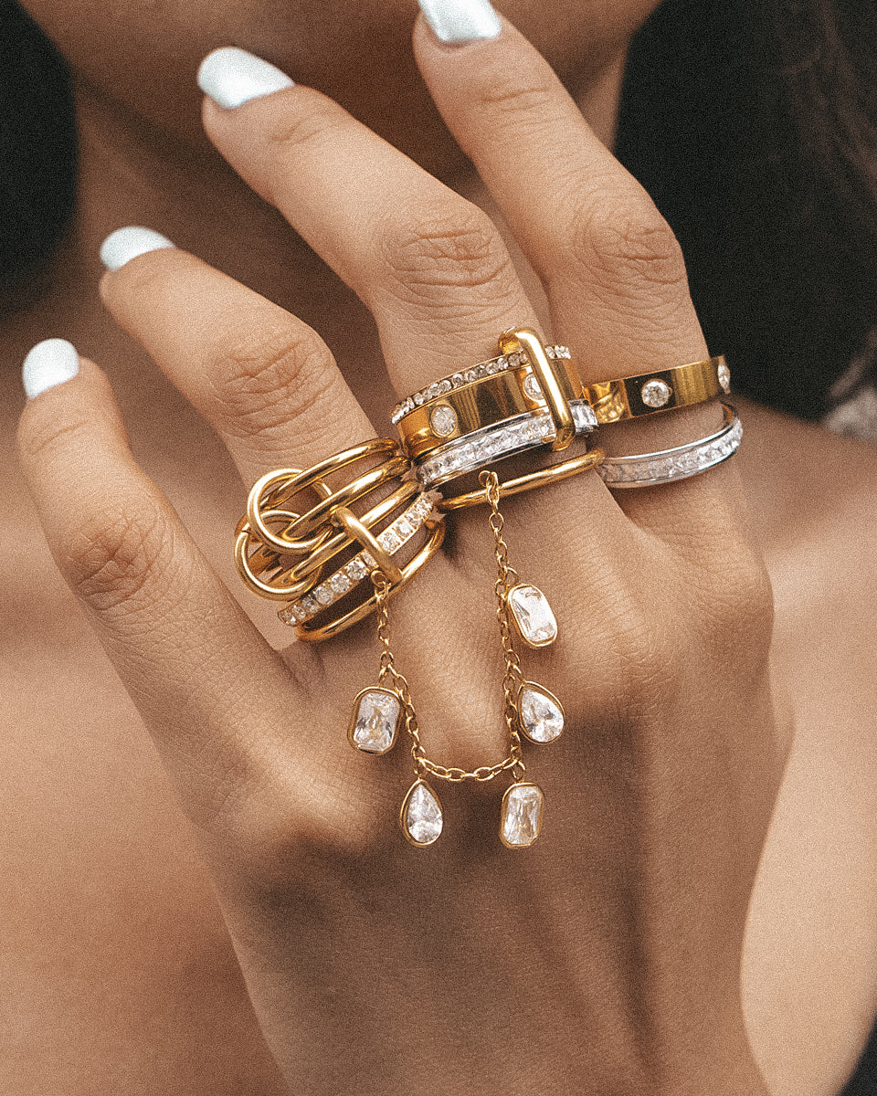 Zenia Ring Chain