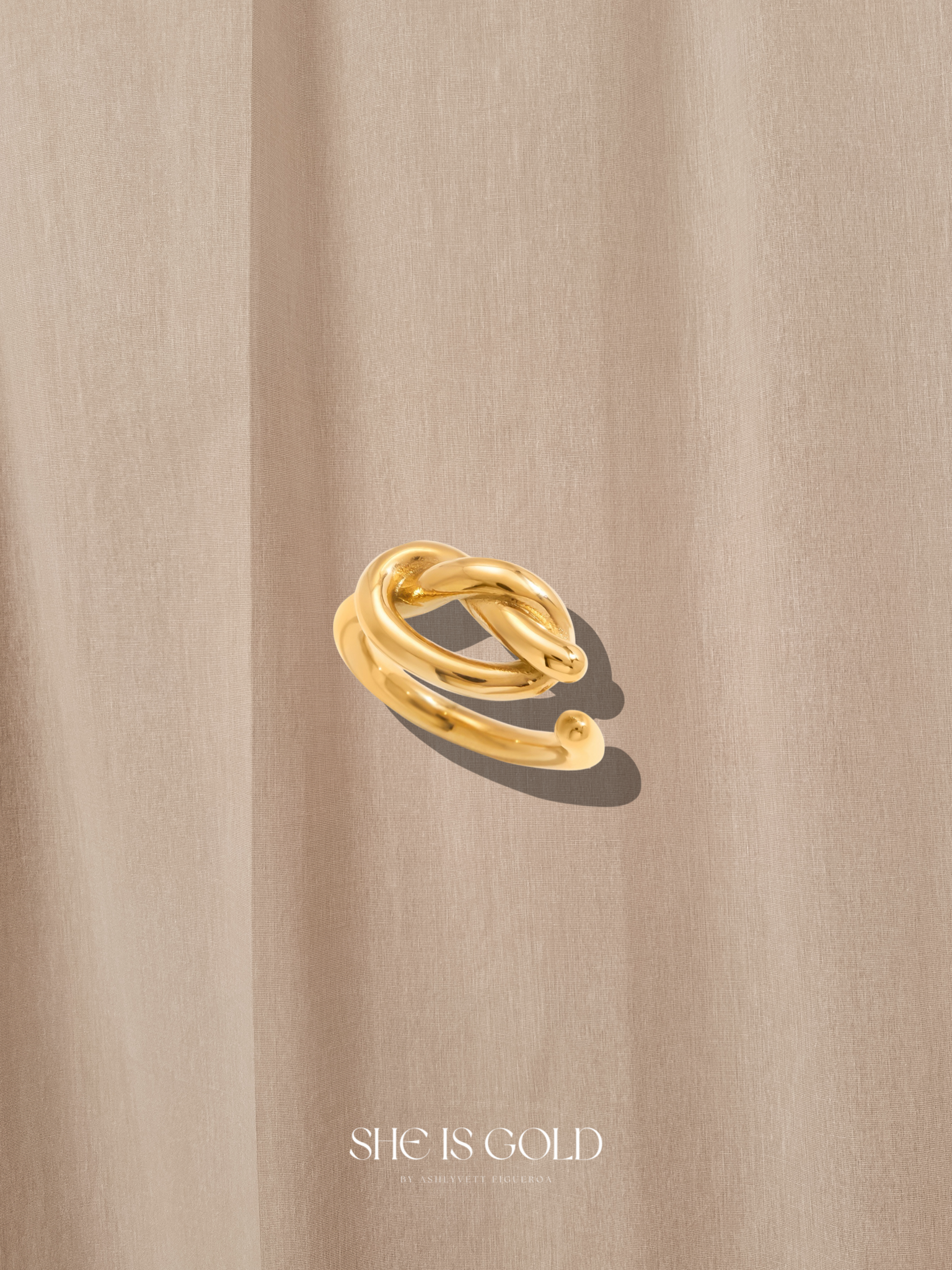 Britney Ring