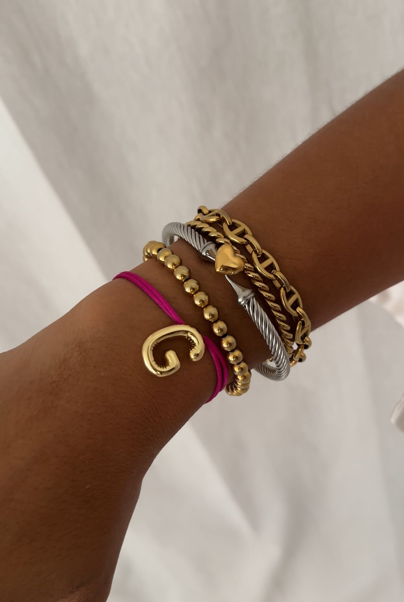 Hilo Fuschia | Bubble Initial Bracelet