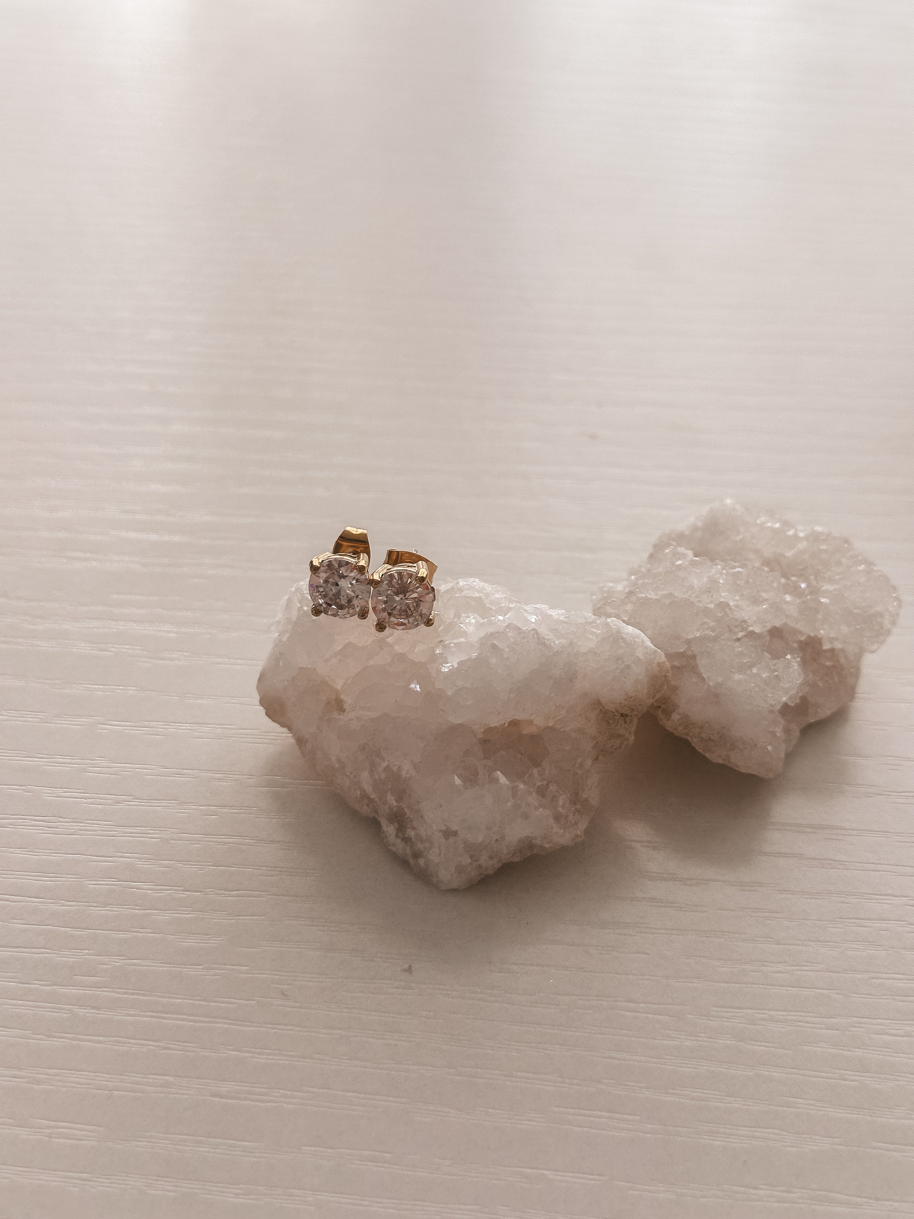 Gerena Studs