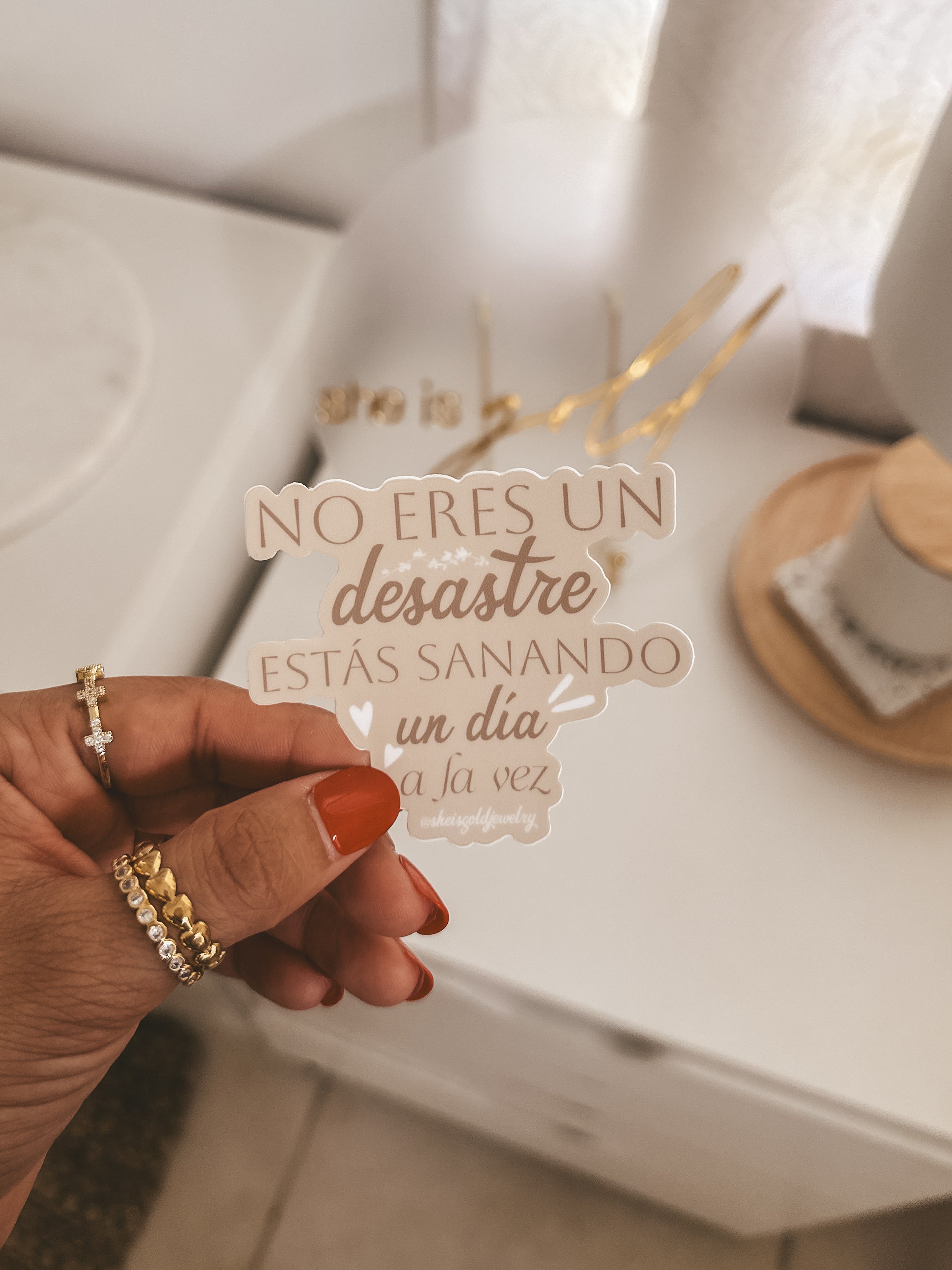 No eres un desastre- Sticker