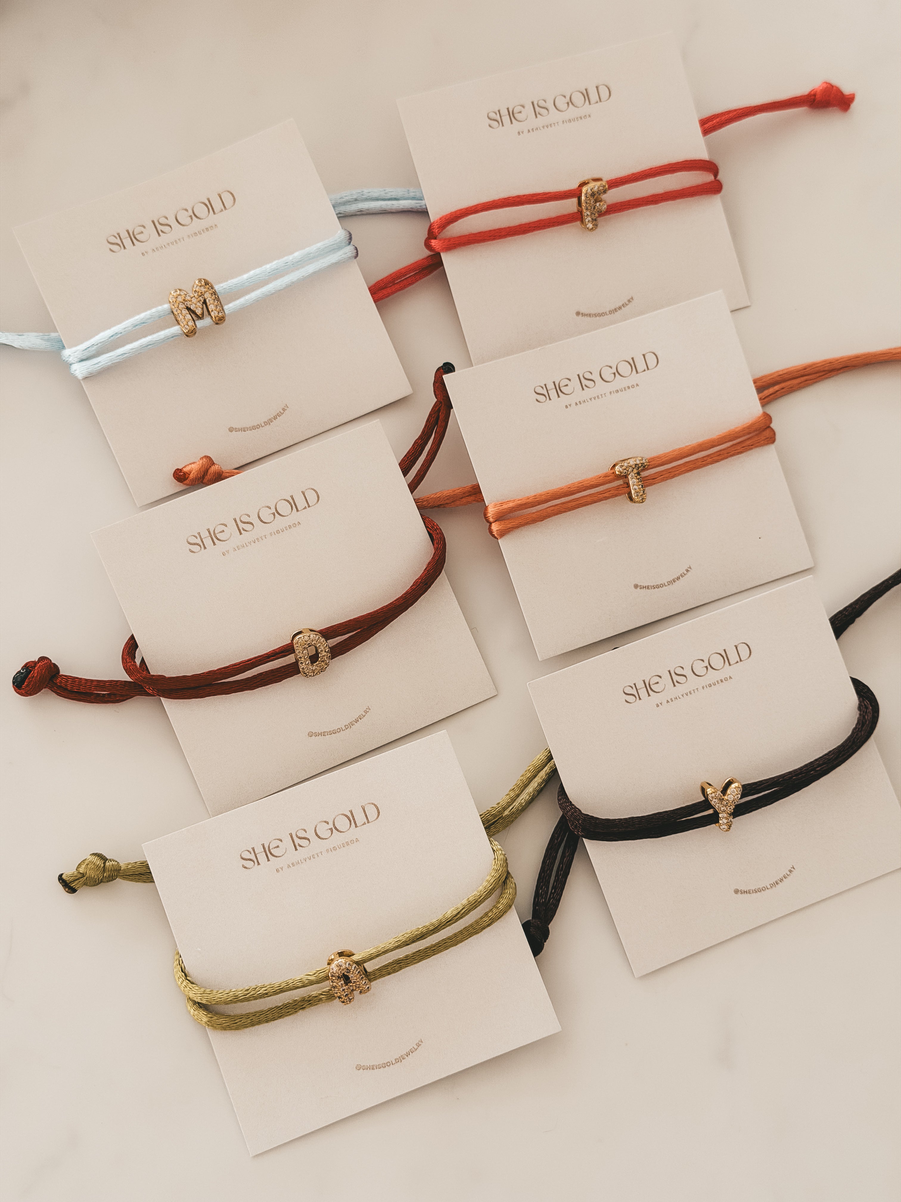Fiorella Hilo Initial - Satin Bracelet