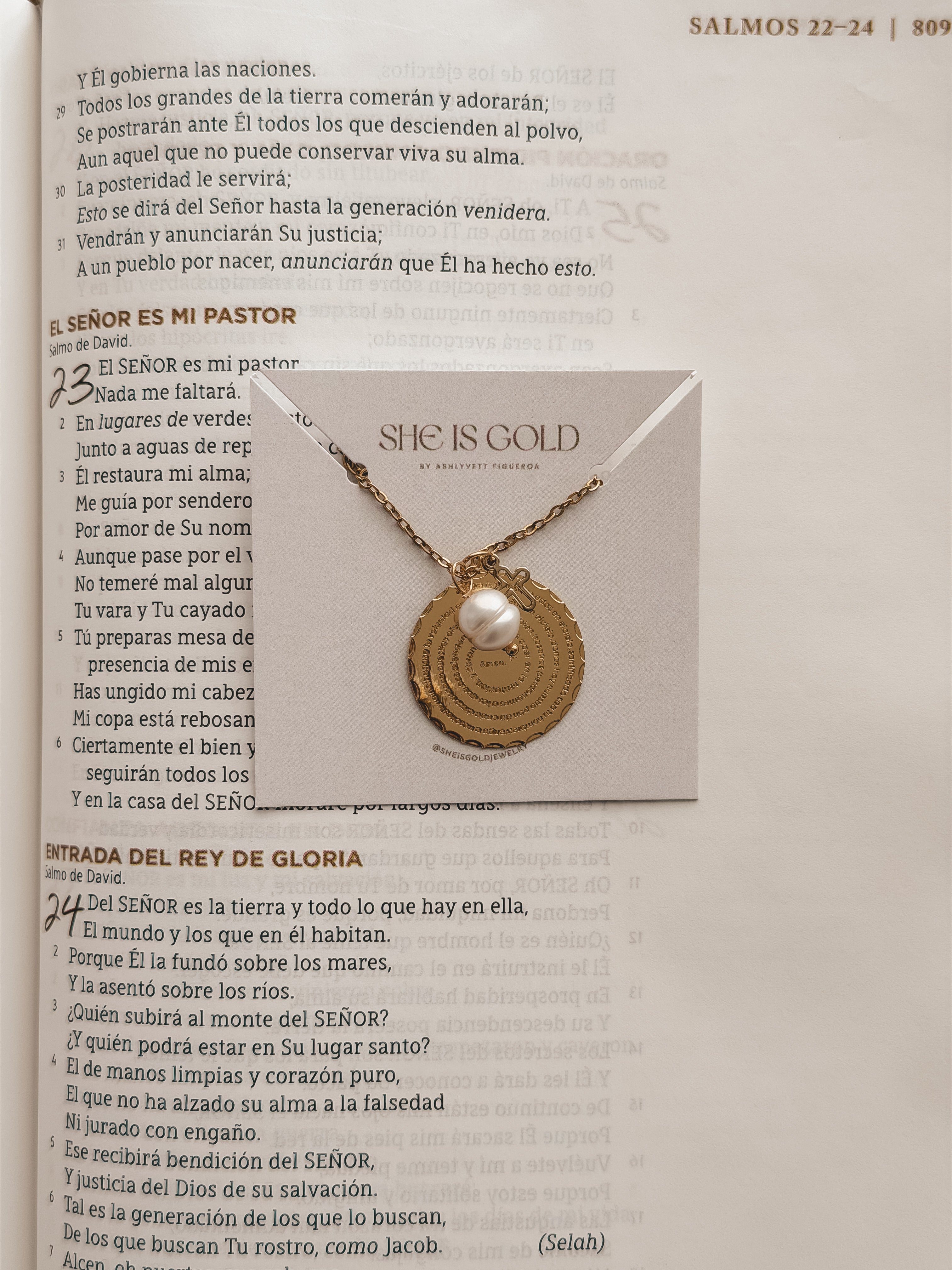 Padre Nuestro Collar