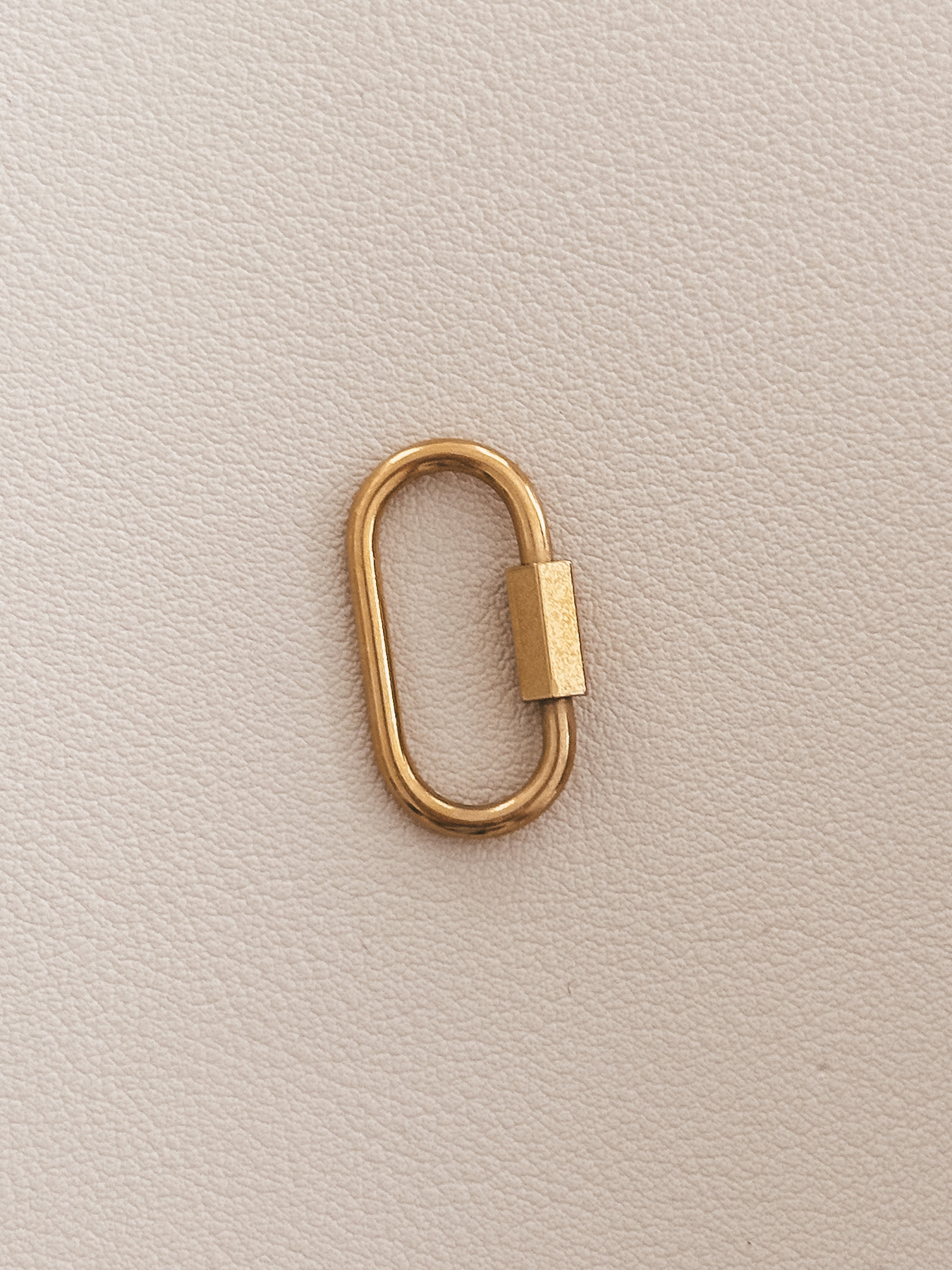 Carabiner Link for Ring Stacking