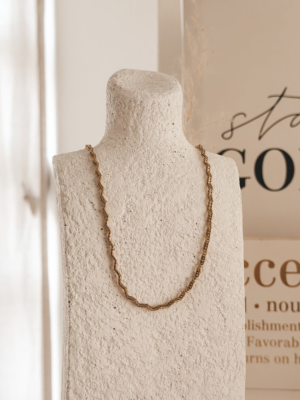 Twisted Necklace