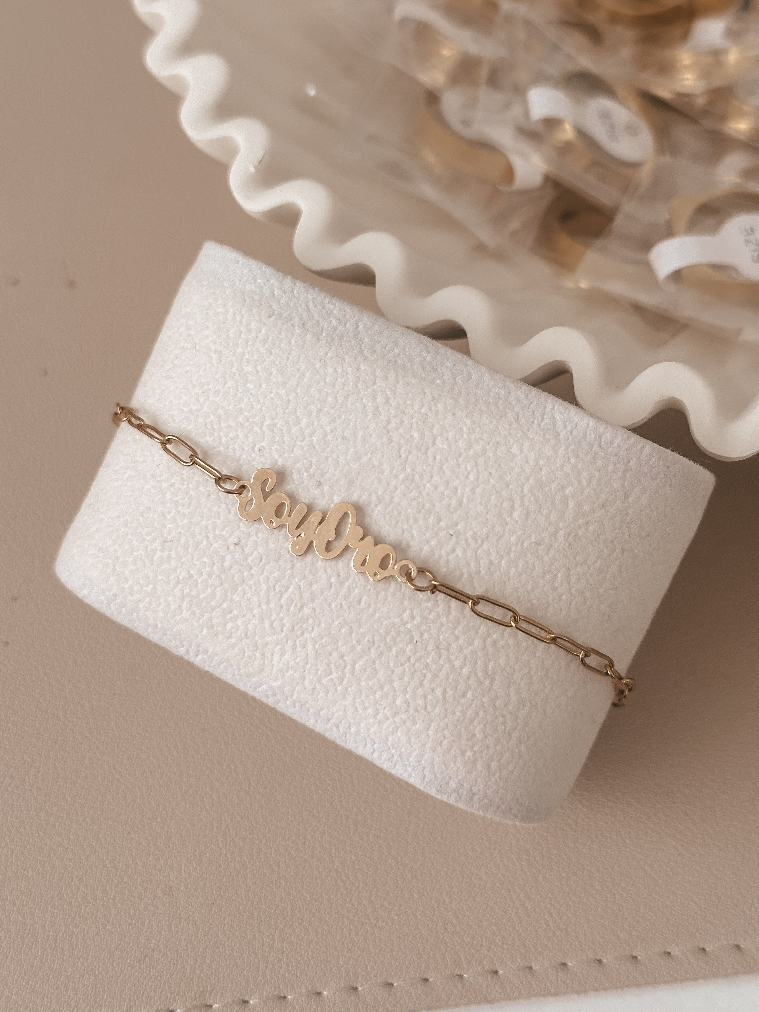 Soy Oro Clip Bracelet