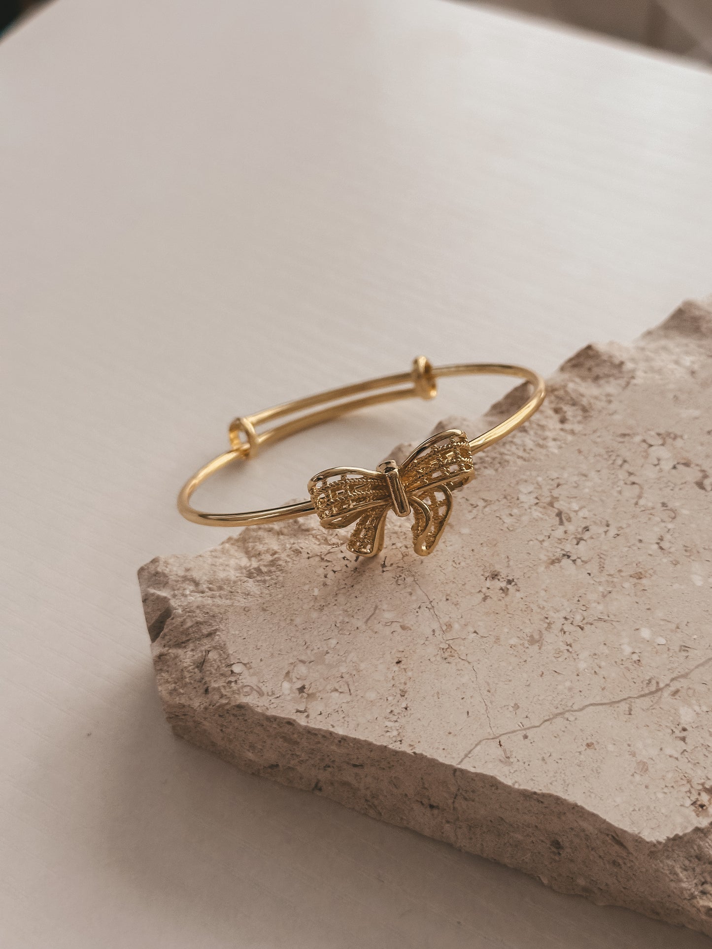 Isa Bow Bangle