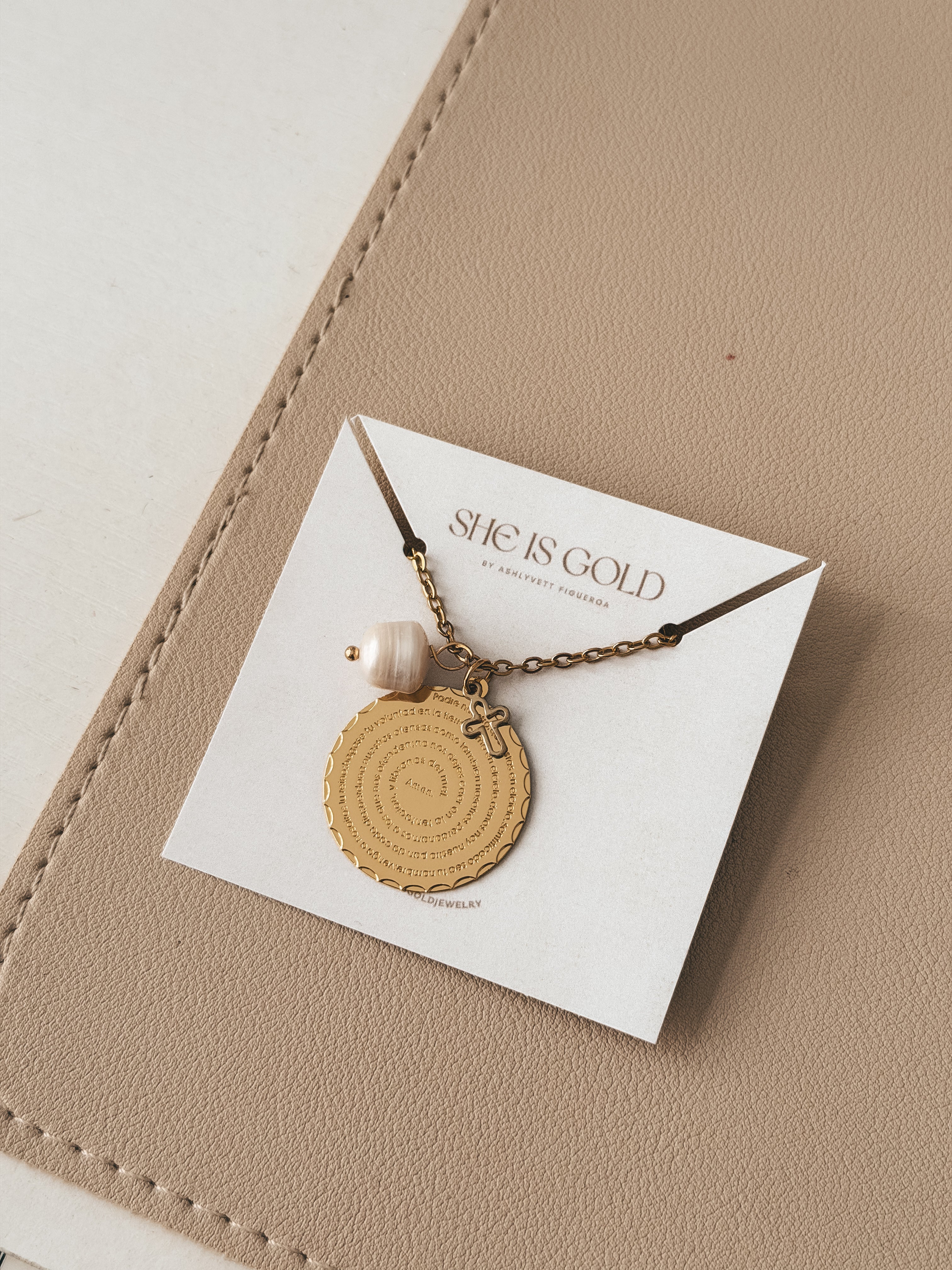 Padre Nuestro Collar