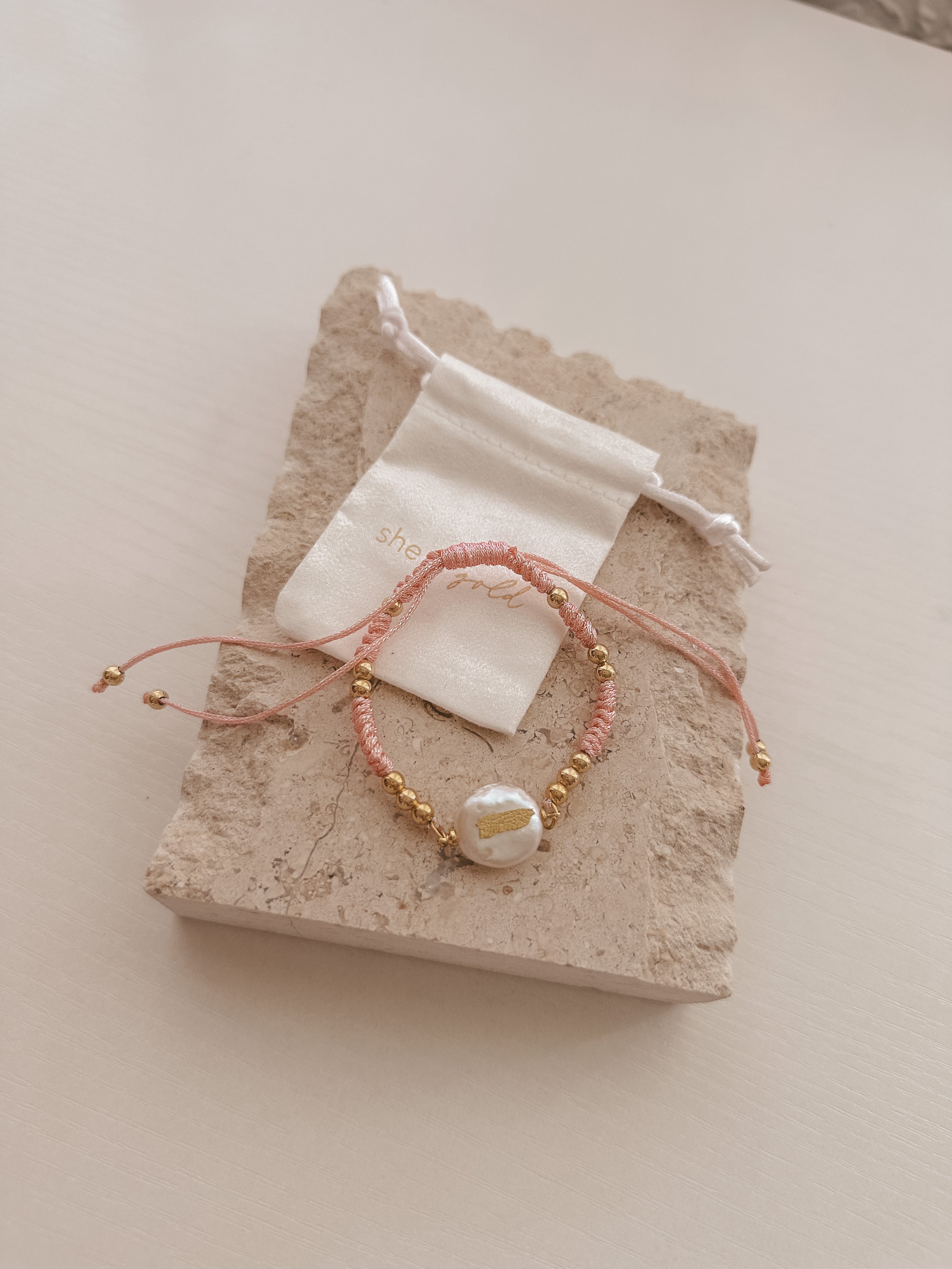Isla - Pinky Bracelet